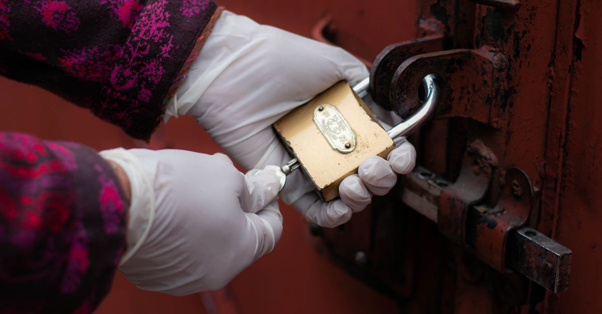 locksmith service technician — Secure Nest Locksmith Experts